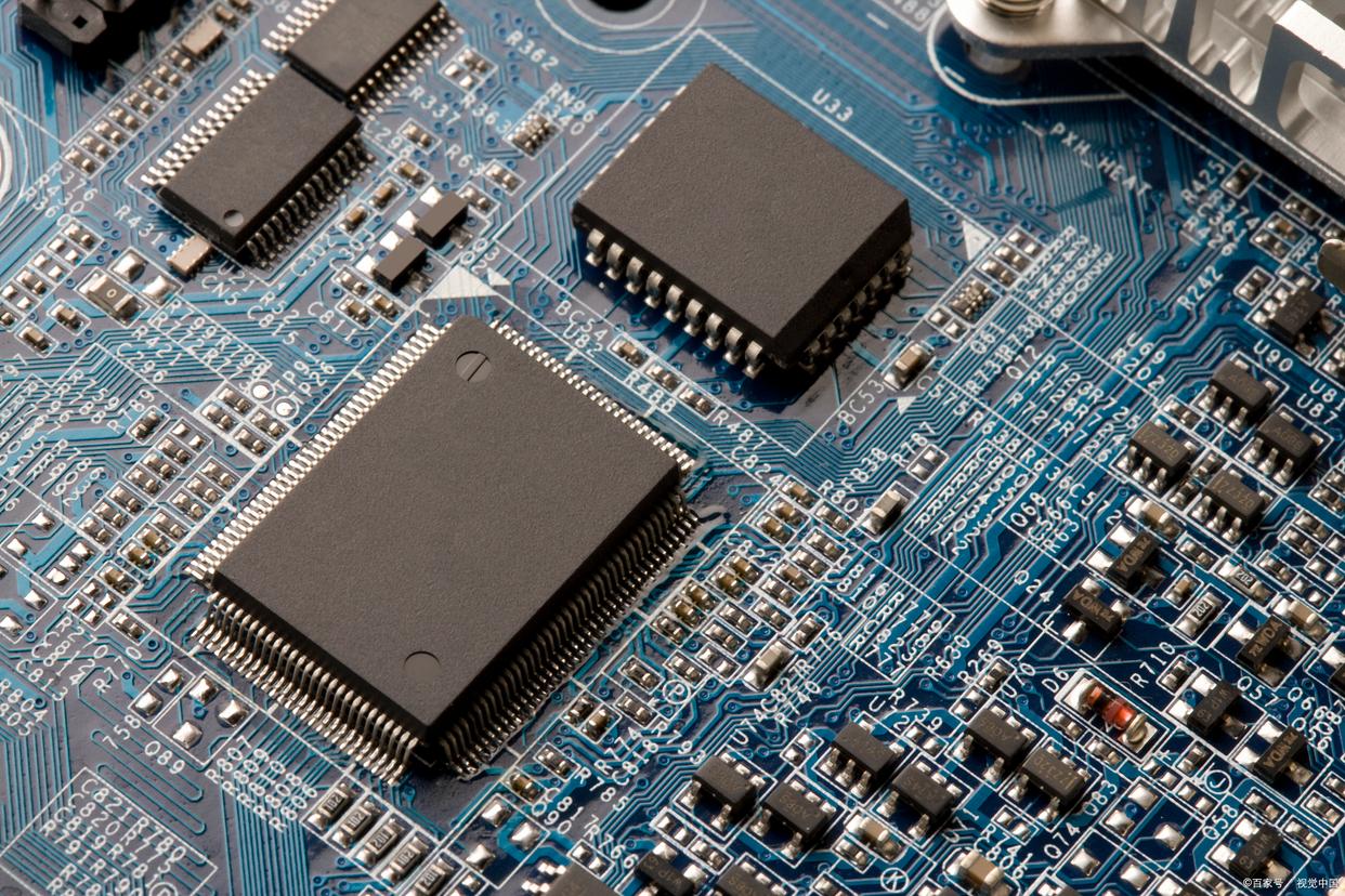 突發(fā)！全球芯片賽道大換血，巨頭放棄中低端，中國廠商：從跟跑到領跑就看這波(圖1)