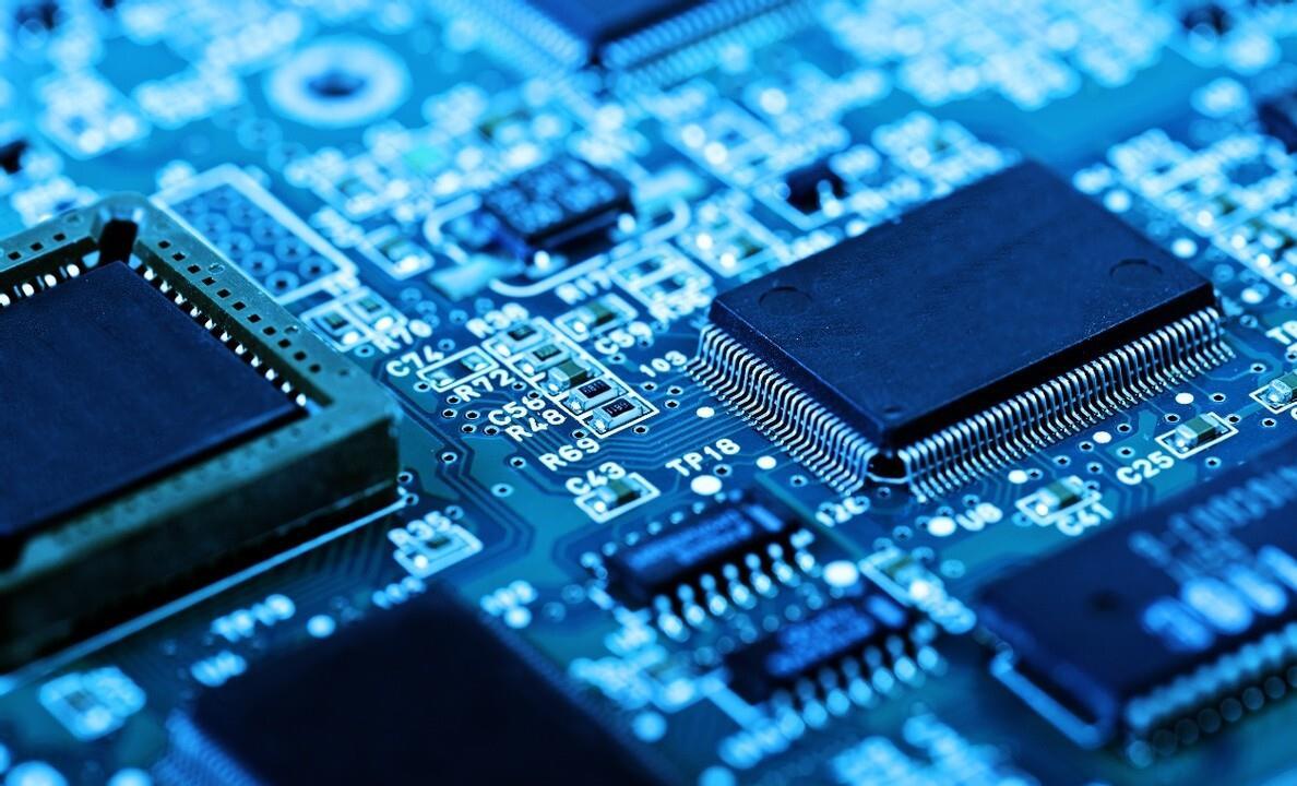 英媒直言：中國又迎來彎道超車，不靠光刻機也能解決芯片難題？(圖2)