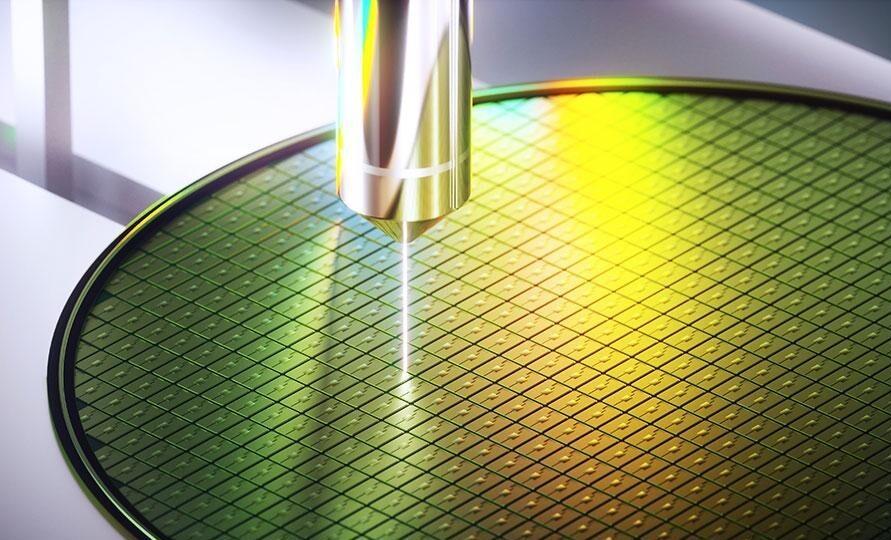 英媒直言：中國又迎來彎道超車，不靠光刻機也能解決芯片難題？(圖5)